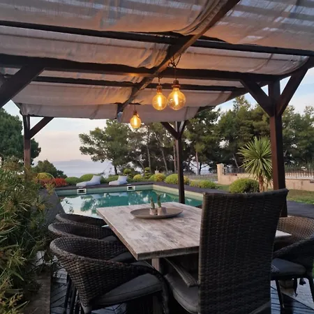 Musa With Private Pool Βίλα Άφυτος