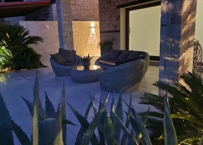 Musa With Private Pool * Áfitos