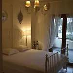 Musa With Private Pool Vilă
